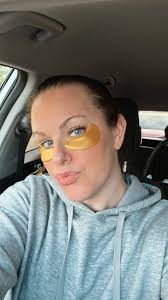 Red light therapy mask giveaway