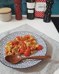 Recetteexpress En Ce Moment Je Suis Plutot Sale Le Matin Et Mon Petit Dejeuner Prefere Du Moment Ce Sont Les Oeufs A La Tomate Et A La Sauce Soja Une Rece