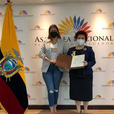 Cristina Reyes Hidalgo telah...