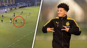 Jadon sancho didn't fail to impress in dortmund. Jadon Sancho Zeigt Weltklasse Trick Im Training Von Borussia Dortmund