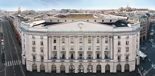 Banca popolare di milano nasce nel 1865 a milano. La Sede Centrale Della Banca Popolare Di Milano In Piazza Meda Banca Popolare Milano Piazza