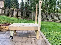Diy Grooming Table For Big Dogs My Brown Newfies In 2020 Dog Washing Station Outdoor Big Dogs Diy Dog Stuff