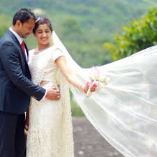 Koleksi gambar & foto orang sedih sebagai ungkapan perasaan kesedihan. Top 100 Photographers In Idukki Best Candid Photography Photo Studios Justdial