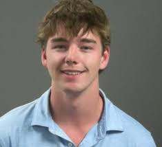 Devon Cartwright 19 years old Height: 6'1 Weight: 172 Arresting Agency:  Fayetteville Police Department Charges: •Minor In Possession Of Alcohol  •Fleeing •Disorderly Conduct •Obstructing Governmental Operations Bond:  $1,755.00 Prior Bookings At Washington