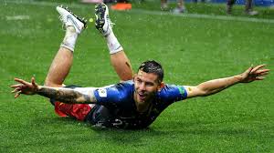 France's hernandez cleared to play next game despite. Spielt Lucas Hernandez Fur Frankreich Muller Wohlfahrt Schrieb Brief An Den Fff Goal Com