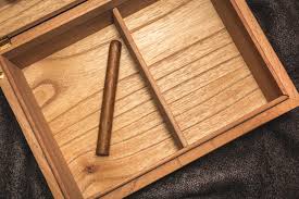 how to make cigar humidor of your own