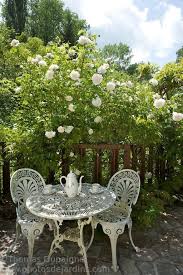 Jardin D Igor Et Tamara With Images Moon Garden Beautiful Flowers Garden Dream Garden