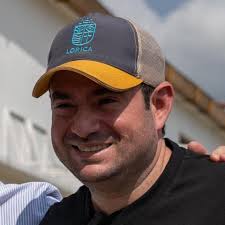 LAS HISTORIAS DETRÁS DE LOS ARTISTAS. Hoy quisimos dedicar este espacio a  quien en vida fuera "la cieguita de oro" Lucía Inés González Bedoya.  Agradecimientos especiales a: Edgardo José Esquibia Cueter. Entérate