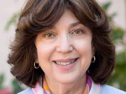 9 MBA Experts to Know to Get Into a Top Business School