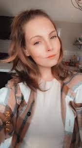 Ashley Rapp's Instagram, Twitter & Facebook