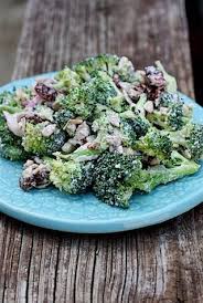 Vegan Broccoli Raisin Salad Recette Salade Brocoli Cuisine Crue Nourriture