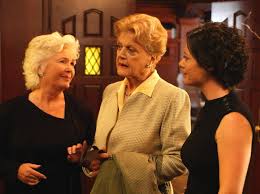 A still from the final “Murder, She Wrote” TV movie, “The Celtic Riddle”  (2003). #murdershewrote #jessicafletcher #angelalansbury #thecelticriddle  #fionnulaflanagan