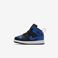 Jordan 1 Mid Infant Toddler Shoe Nike Com In 2020 Baby Boy Shoes Cute Baby Shoes Baby Girl Shoes