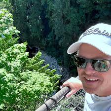 Add another 16 points from the men's shot put. 🤝 Freshman @hencu_lamberts  got his second win of the season with a 18.11m (59-5) throw and scored 9  pts. While @kaelpmiedema placed second