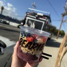 Bearies Acai Food Truck - Granada Hills — Açaí shop food truck in Granada Hills, California