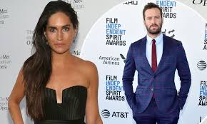 His country on fire, an industry kneecapped, the deep terror (as we all have had) of illness for friends and family and then, come july, he announced he and his wife, the mother. Armie Hammer Blocked By Jessica Ciencin Henriquez On Instagram Daily Mail Online