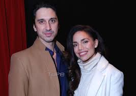 Λεωνιδασ καλφαγιαννησ ο γνωστός ηθοποιός δεν το κράτησε μέσα του αυτή τη φορά και το αποκάλυψε δημόσια! Krystallia Spania Dhmosia Emfanish Me Ton Gohteytiko Syzygo Ths Dhmhtrh Platania Pics