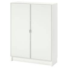 billy morliden bucherregal mit glasturen weiss glas ikea osterreich in 2021 bookcase with glass doors glass door glass cabinet doors