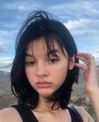 Sophia Forest's Instagram, Twitter & Facebook