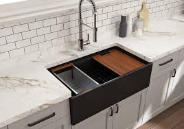 Maybe you would like to learn more about one of these? Contempo 33 Step Rim Farmhouse Apron Front Fireclay 33 Bowl Kitchen Sink With Step Rim Matte Black