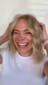 First chop of the season 👱🏻‍♀️...✨,  #minneaploishairstylist#blondehair#willowsalon#hairchop#shortblondehair#redken#redkenpro#redkenshadeseq