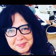 Hillary Marsh's Instagram, Twitter & Facebook