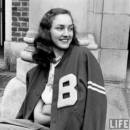 The 1950s Letterman Throughout the first half of the 1900s, Letterman  sweaters and jackets were popular among the male athletes, but in the  1950s, they became a fashion trend. The Letterman