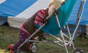 lightweight umbrella strollers child safety experts