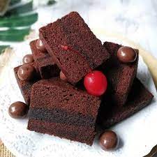 Berikut resep brownies lumer yang bisa kamu coba. Resep Brownies Kukus Chocolatos Amanda Tanpa Mixer Bahan Kue Brownies Coklat Lumer Cara Membuat Brownies Kukus Sederhana Askcaraa