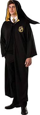 Elle est en tissu effet polaire de couleur noire. Comment Fabriquer Une Robe De Sorcier Harry Potter