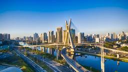 The city is located on a plateau of the brazilian highlands extending inland from the serra do mar, which rises as part of the great escarpment just inland from the atlantic ocean. Sao Paulo Congonhas Cgh Flugstatus Flughafenplane Mehr Kayak