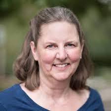 Kari Dickinson's Instagram, Twitter & Facebook