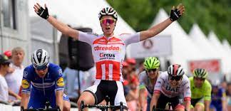 < 100 видео и каналов. Elfstedenronde Merlier Bate A Jakobsen Ciclo21