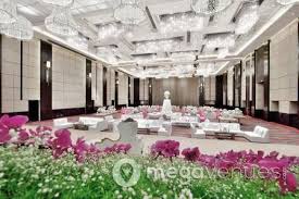 A Premium 5 Star Property In Pune With The Most Opulent And Inspired Settings The Hotel Offers 414 Contemporary Guest Rooms Marriott Ballroom Marriott Hotels