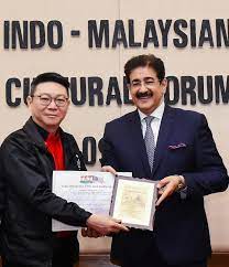 Property man of the year 2010 goes to dato' alan tong kok mau, november 2010 bukit kiara properties sdn bhd. Thank You Namewee For Exposing The Najib Razak Must Go Facebook