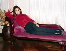 Έχει παίξει σε πλήθος τηλεοπτικών σειρών. Oi Diashmes Ellhnides Poy Perasan Apo To Krebati Toy Gkletsoy I Love Style