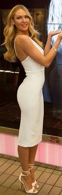 Who Made Candice Swanepoel S White Dress White Dress Dresses Style
