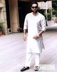 Karan Aujla Biography Songs Age Photos Wiki Family Wife Birthday Hacked By Ibna Noman Stream karan aujla, an album by karan aujla. karan aujla biography songs age