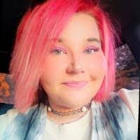 Chelsea Dutton's Instagram, Twitter & Facebook