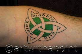 Despite the fact that the celtic civilization exists for an extended period, the remnants of it are also present everywhere. Celtic Family Knot With Names Family Tattoos Celtic Tattoo Family Celtic Tattoos