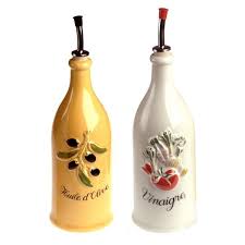 Olive Oil And Vinegar Bottles Provencal Style Huile D Olive Et Vinaigre With Images Olive Oil Bottles Olive Oil And Vinegar Provence Style