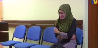 Drama ini adalah adaptasi novel anugerah terindah karya sophilea di bawah terbitan intens. Sayangku Kapten Mukhriz Episode 24