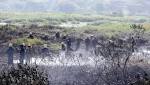 Soldiers India tackle fire from