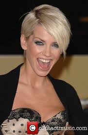 Sarah is a member of the the group girls aloud. Pin On Awesome Short Hair