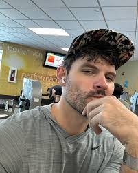 Dan Destefano's Instagram, Twitter & Facebook