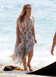 1280 x 1807 jpeg 214kb. Elizabeth Olsen Poses For Beach Photoshoot In Malibu Daily Mail Online
