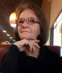 Pamela Foshee's Instagram, Twitter & Facebook