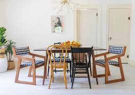 Want to find just the right upholstery fabric for dining room chairs or another project? Tips To Reupholster Dining Chairs A Beautiful Mess