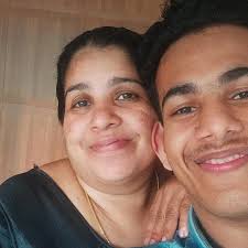 Manju Mathew (@_thresu_) • Instagram photos and videos