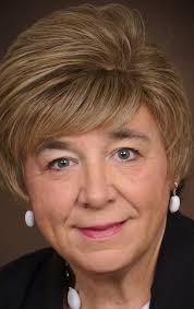 On the move: Chuck Adams, Janet Wallace, Renasant Bank and more